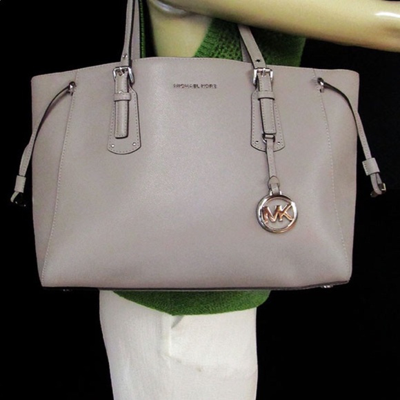 Michael Kors Bag - Picture 2 of 5